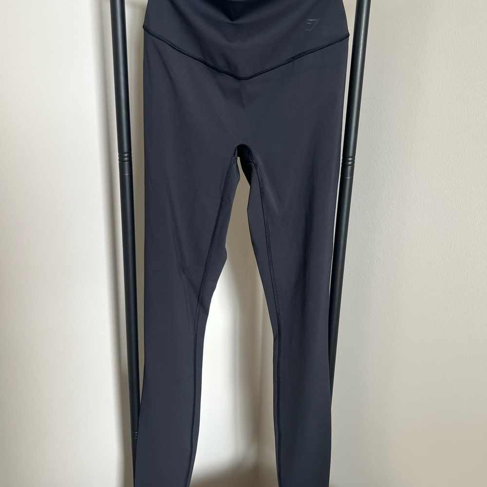 Gymshark Elevate Black Leggings (Tall) - Picture 2 of 6